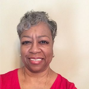 Meet your Posher, Deborah